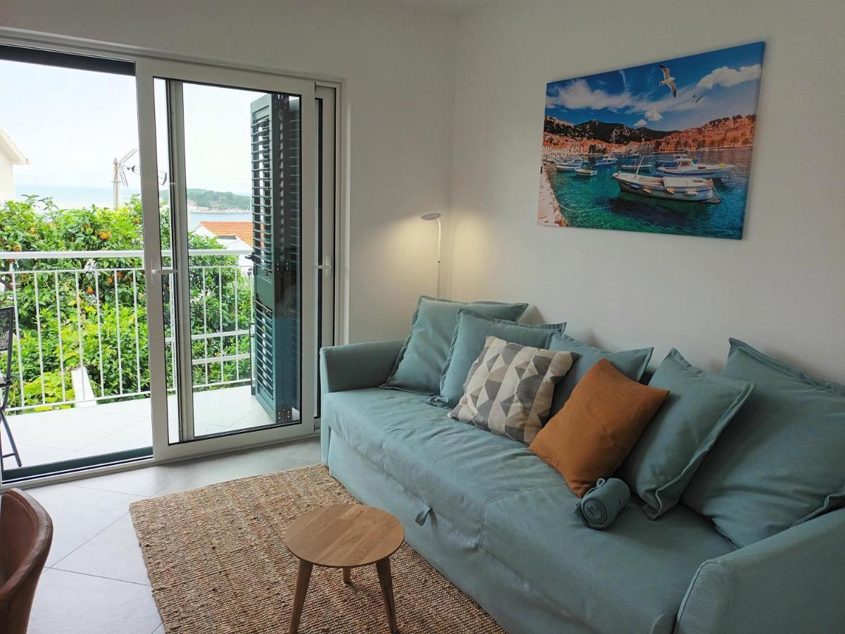 Jesliving Hvar - 2 Bedroom Elegant Apartment With Sea View In Historic Center Of Hvar Town Zewnętrze zdjęcie