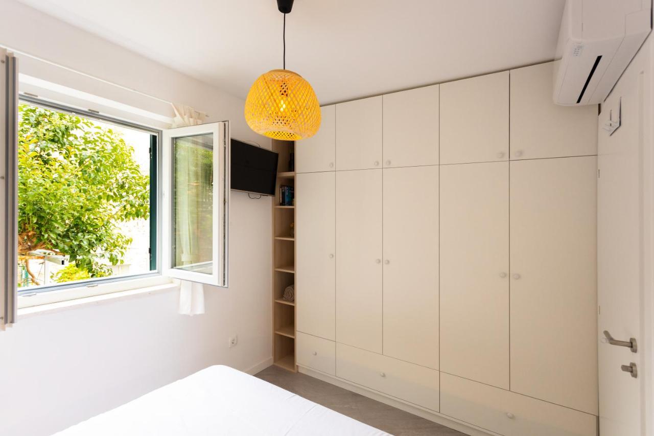 Jesliving Hvar - 2 Bedroom Elegant Apartment With Sea View In Historic Center Of Hvar Town Zewnętrze zdjęcie
