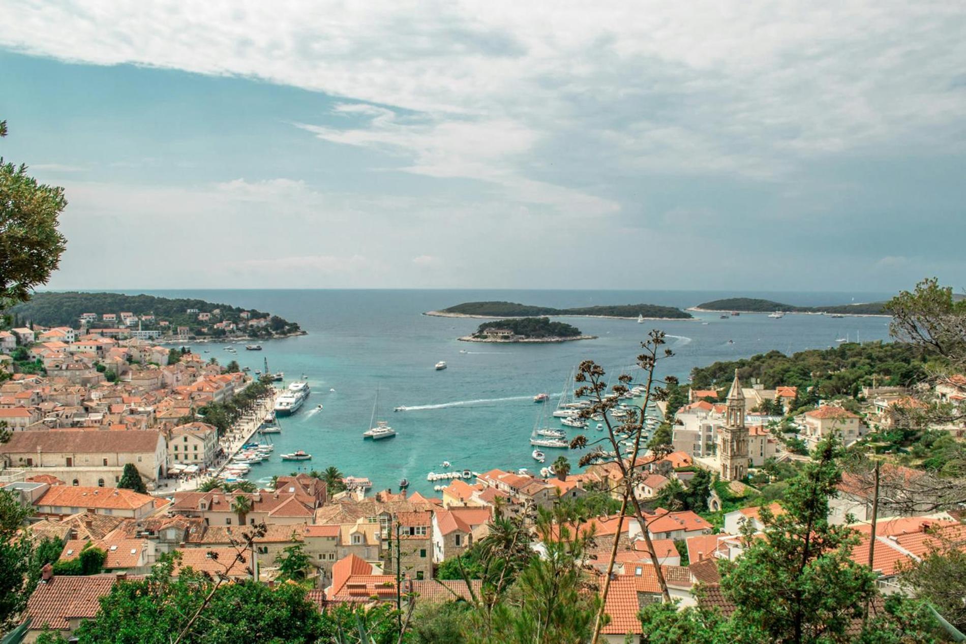 Jesliving Hvar - 2 Bedroom Elegant Apartment With Sea View In Historic Center Of Hvar Town Zewnętrze zdjęcie
